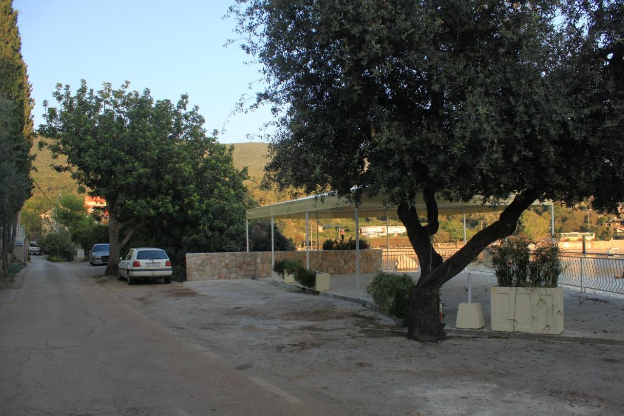 Apartments By The Sea Molunat, Dubrovnik - 8550 エクステリア 写真